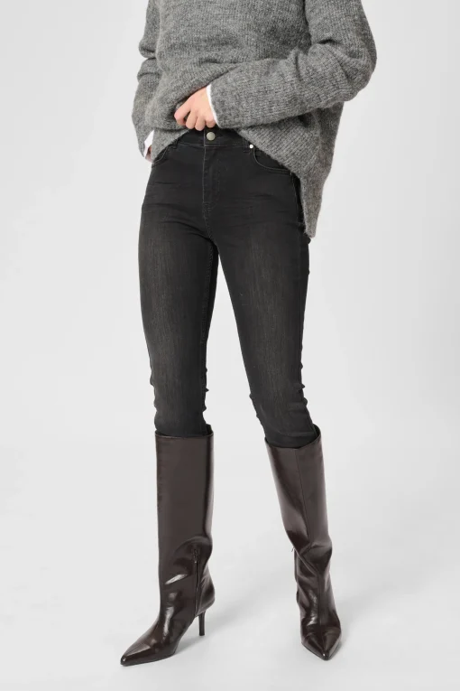 39 Jeans