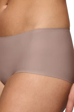 BodyMake-UpIllusion Trusser