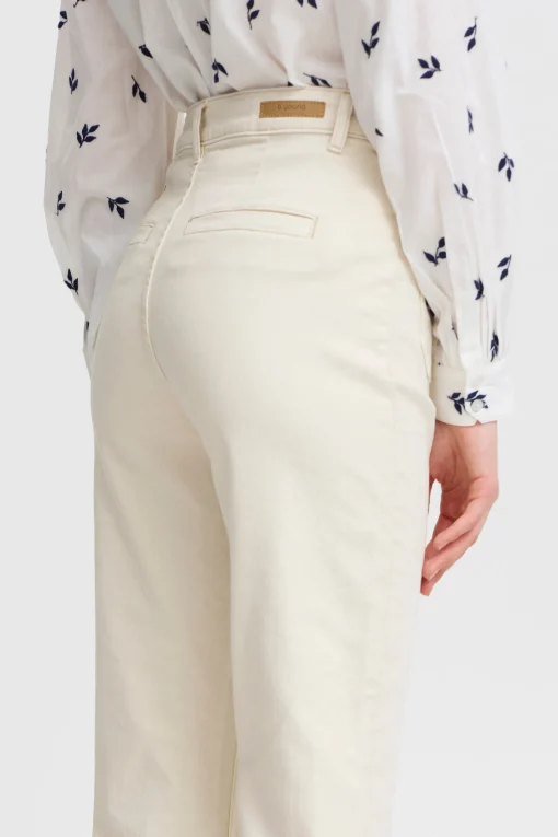 BYLYDIA Jeans