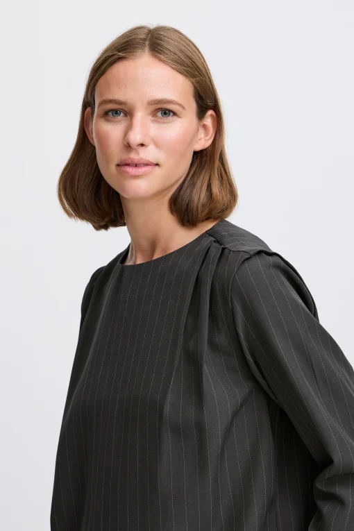 BYMMIDDE Bluse