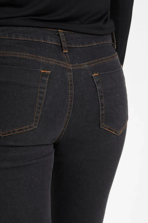 CUasta Jeans