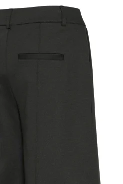 IHKATE Shorts