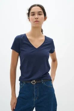 IsakayaIW T-shirt