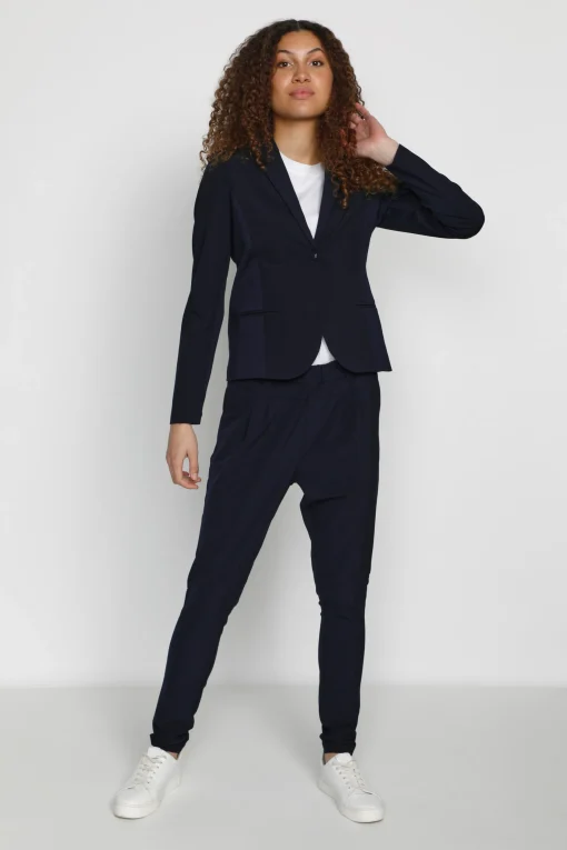 Jillian Blazer