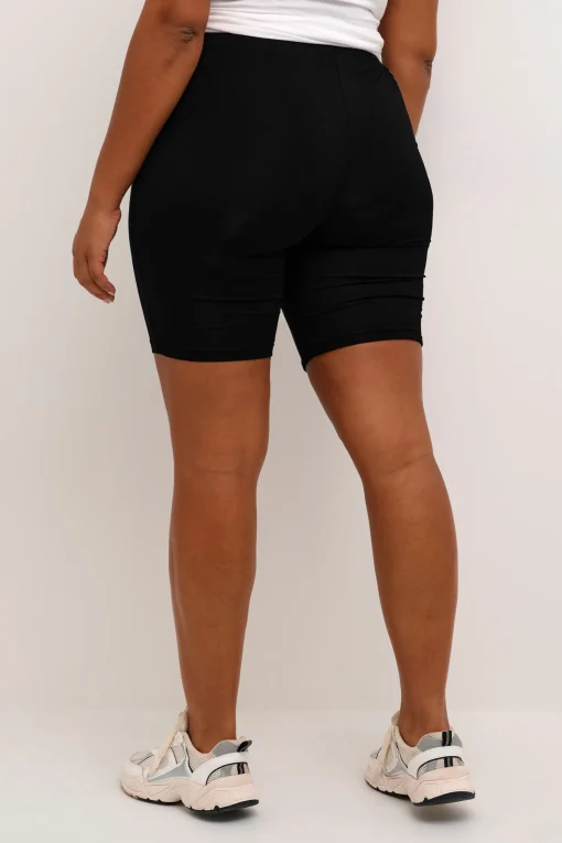 KCjena Shorts