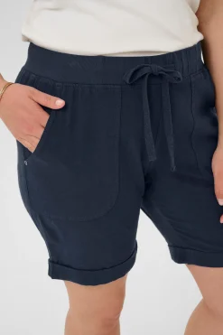 KCnana Shorts