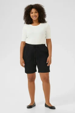 KCnana Shorts