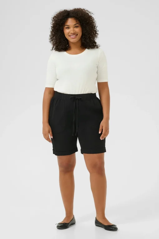 KCnana Shorts