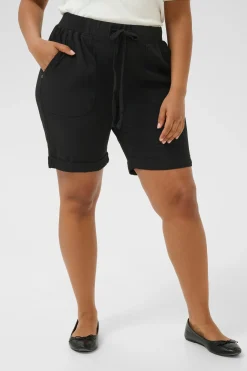KCnana Shorts