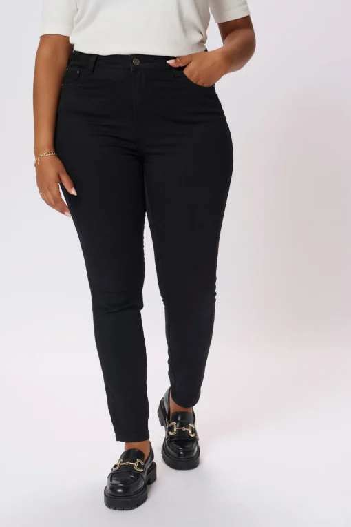 KCwilla Jeans