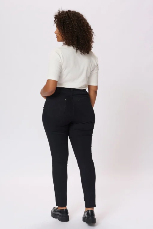 KCwilla Jeans