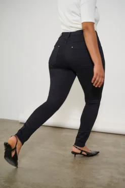 KCwilla Jeans