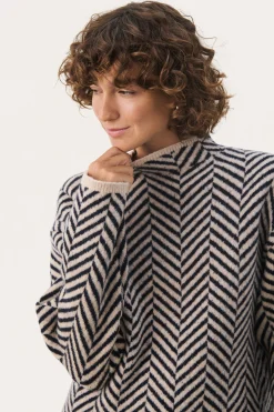 LeanaPW Pullover