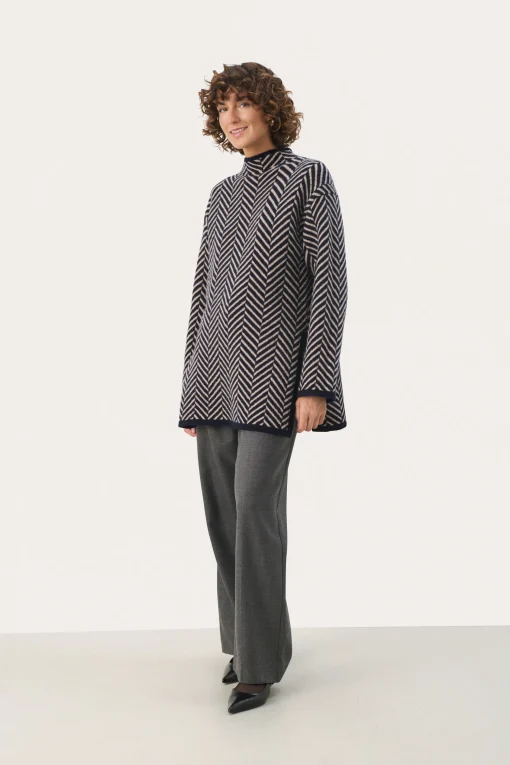 LeanaPW Pullover