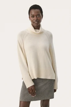 LeightonPW Pullover