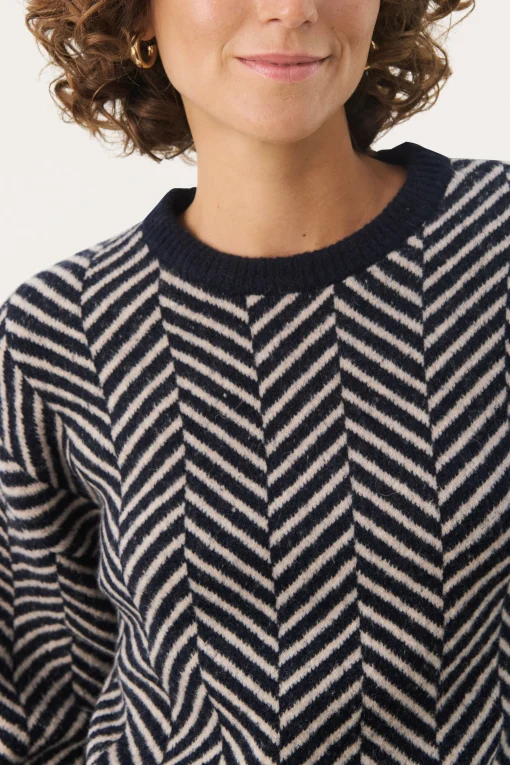 LeslyPW Pullover