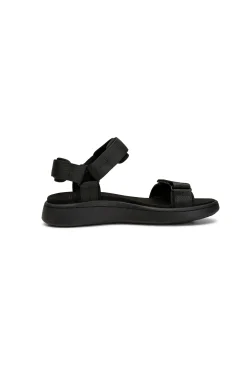 Line Sandaler