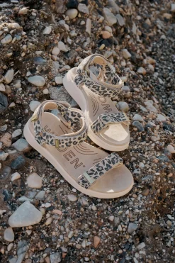 Line Sandaler