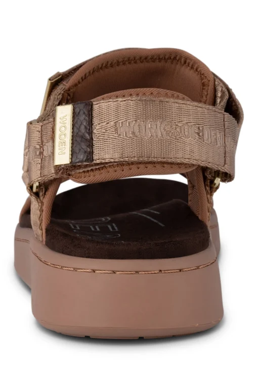 Line Sandaler