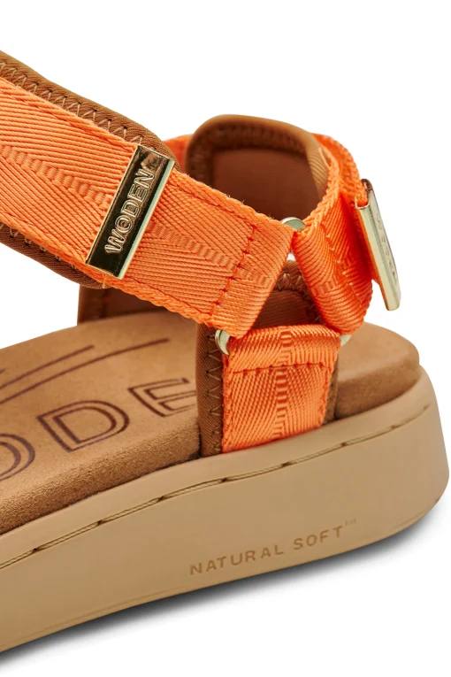Line Sandaler
