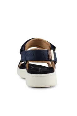 Line Sandaler