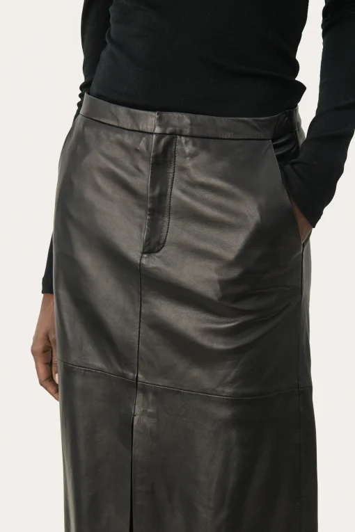 LoriPW Nederdel
