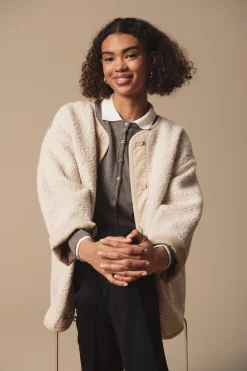 MilaSZ R-Neck Cardigan
