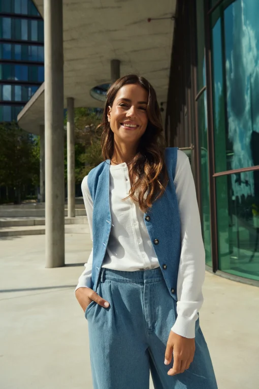 MilaSZ R-Neck Cardigan