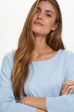 MilaSZ R-Neck Pullover