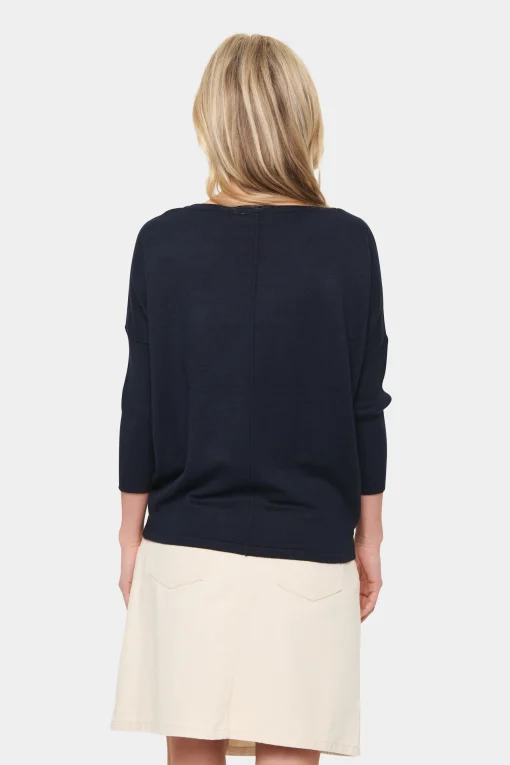 MilaSZ R-Neck Pullover
