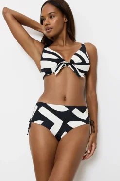 SummerAllure Bikini top