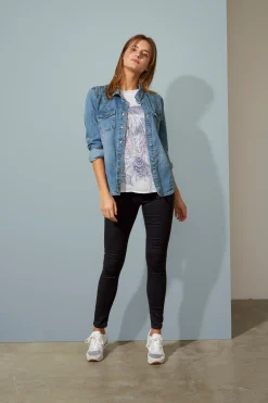 T5757, Jeans