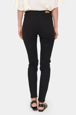 T5757, Jeans