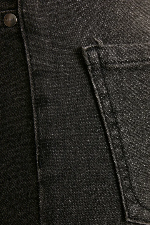 T5757, Jeans