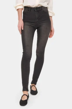T5757, Jeans