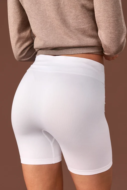 T5920, Shorts